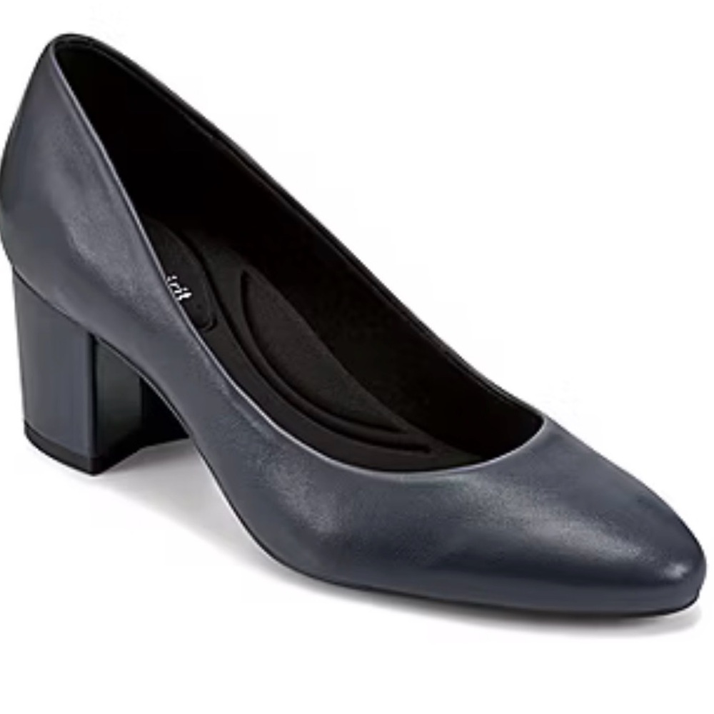 $99 Easy Spirit Cosma Womens Round Block Heel Pumps